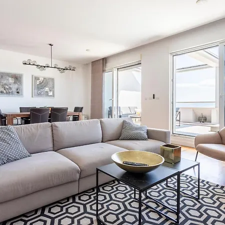 Blue Maris Znjan * Split